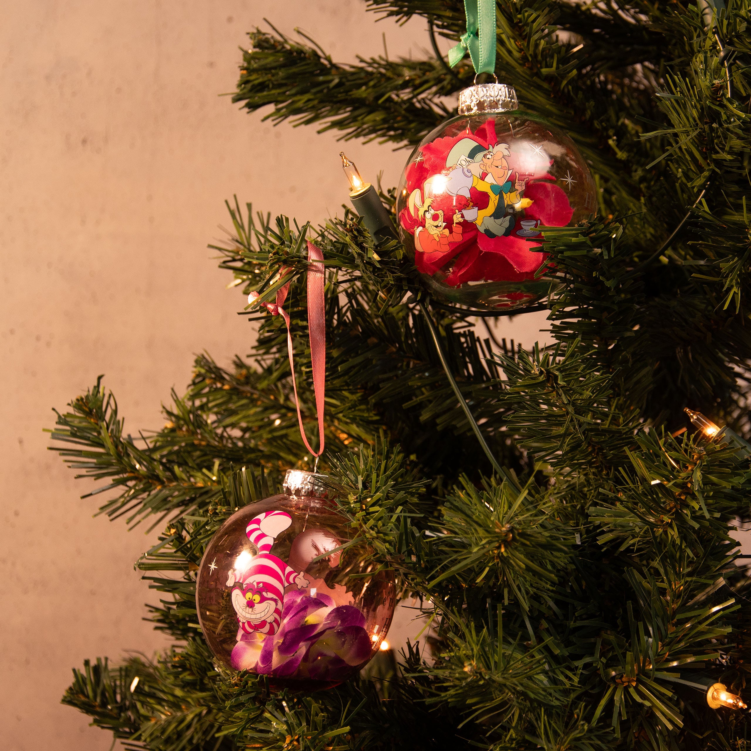 Product image Alice in Wonderland - Characters Christmas Tree Balls 7pcs