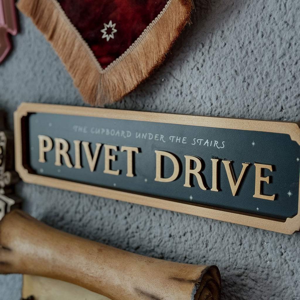 Product image Harry Potter - Privet Drive Glow in the Dark Wooden Wall Art