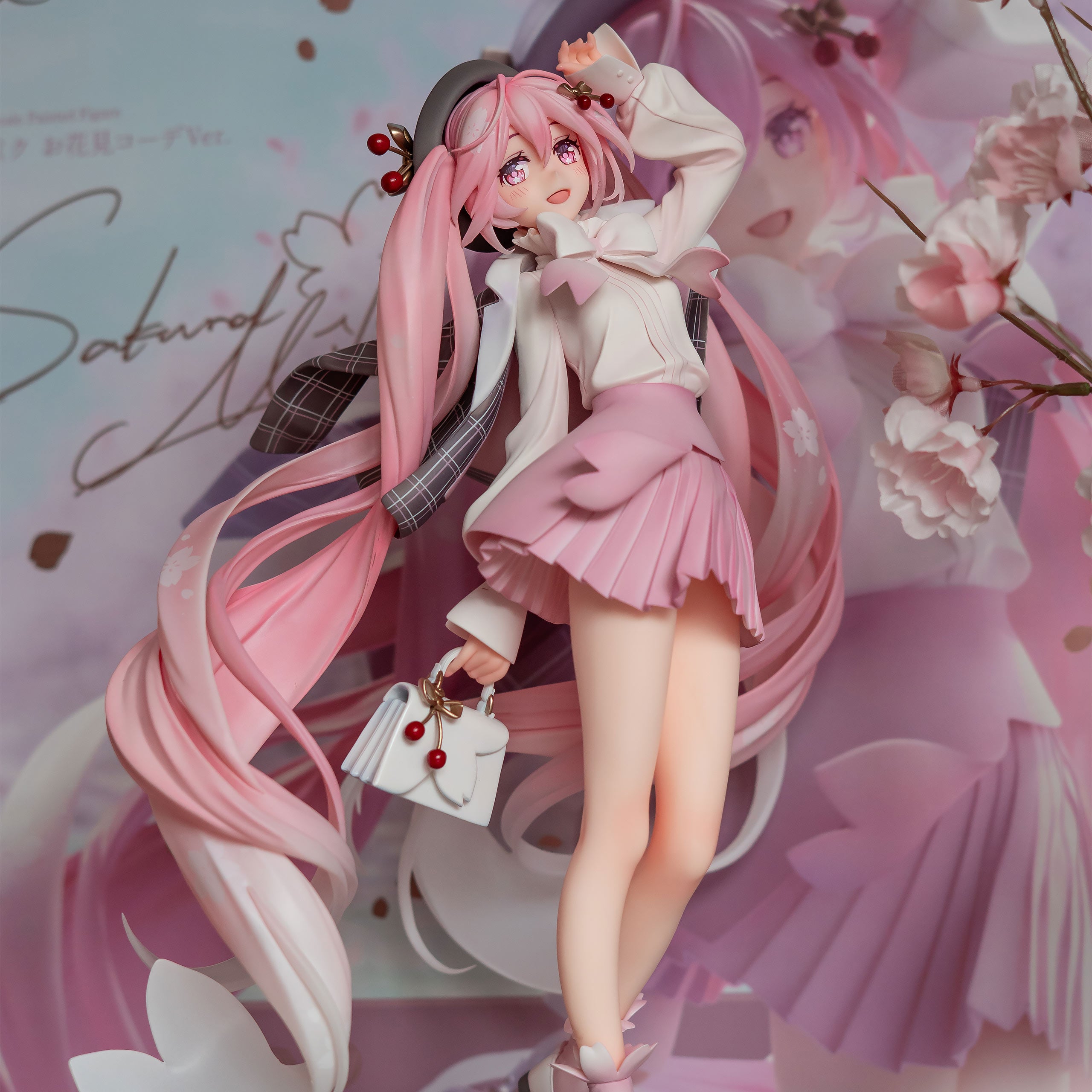 Product image Hatsune Miku - Sakura Miku Statue Hanami Outfit Version