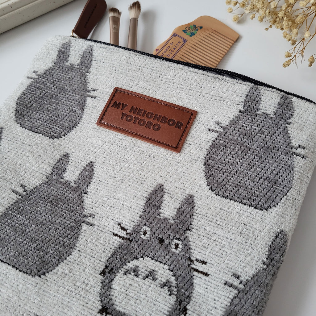 Product image Totoro - Silhouette Totoro Cosmetic Bag