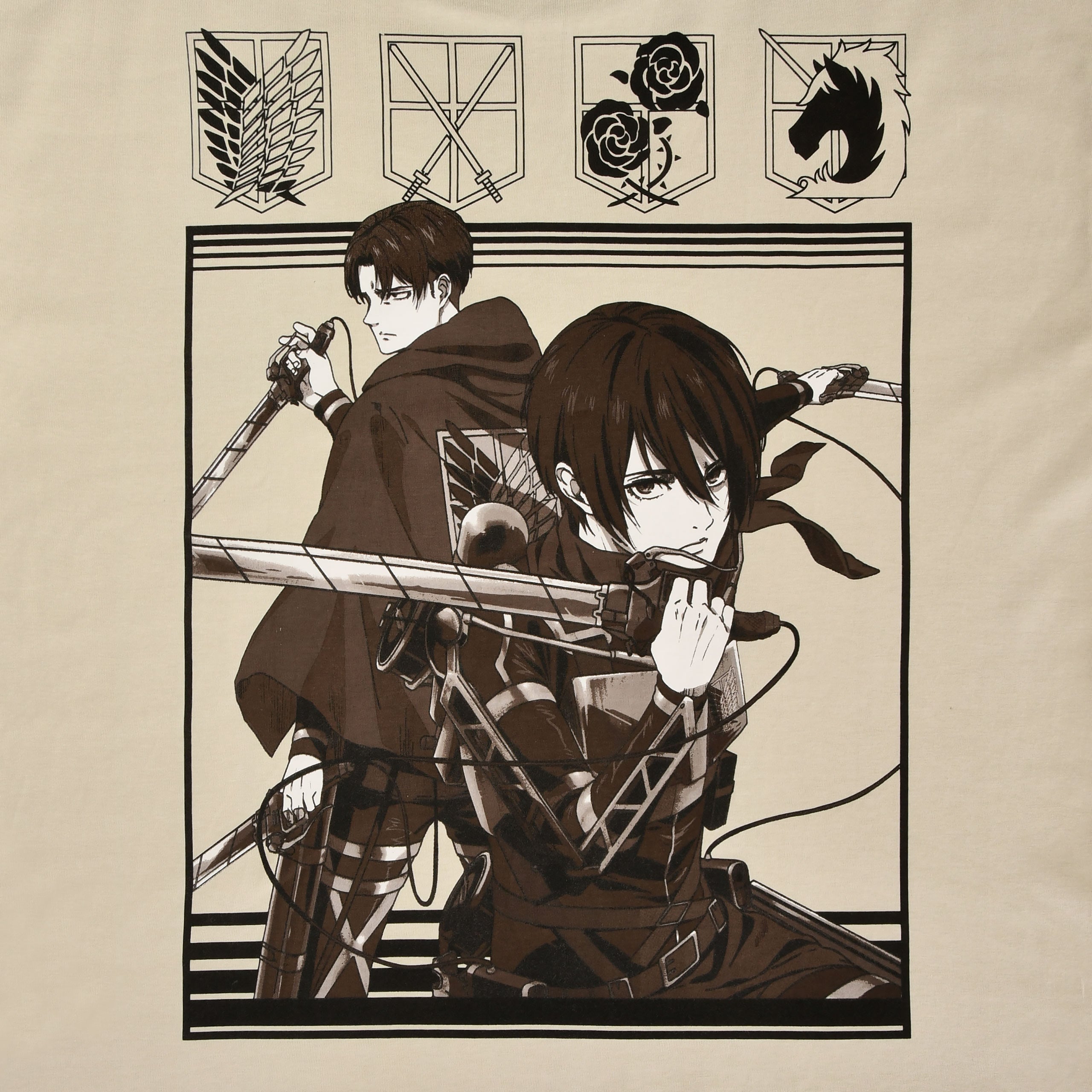 Product image Attack on Titan - Group Oversize T-Shirt beige