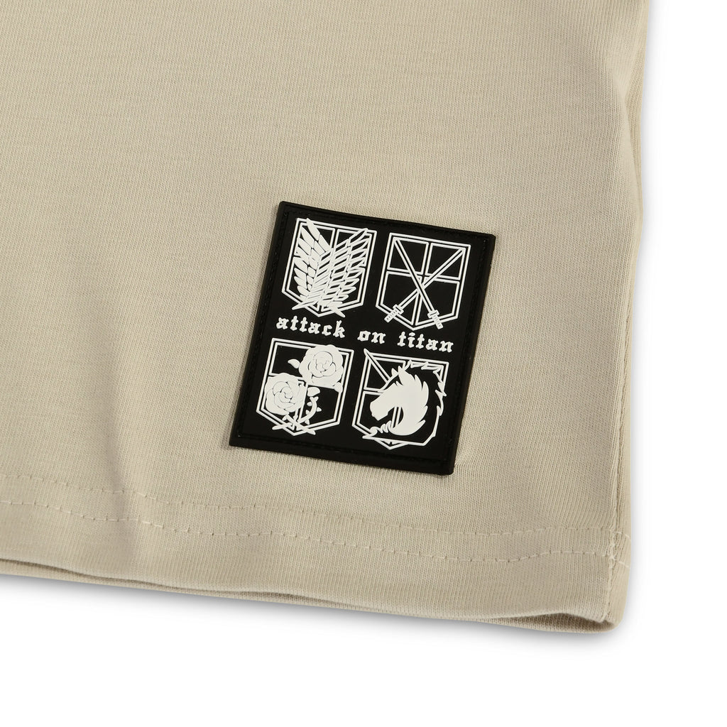 Product image Attack on Titan - Group Oversize T-Shirt beige