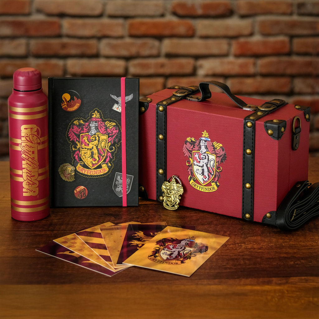 Product image Harry Potter - Gryffindor Premium Gift Set in Suitcase with Carry Strap