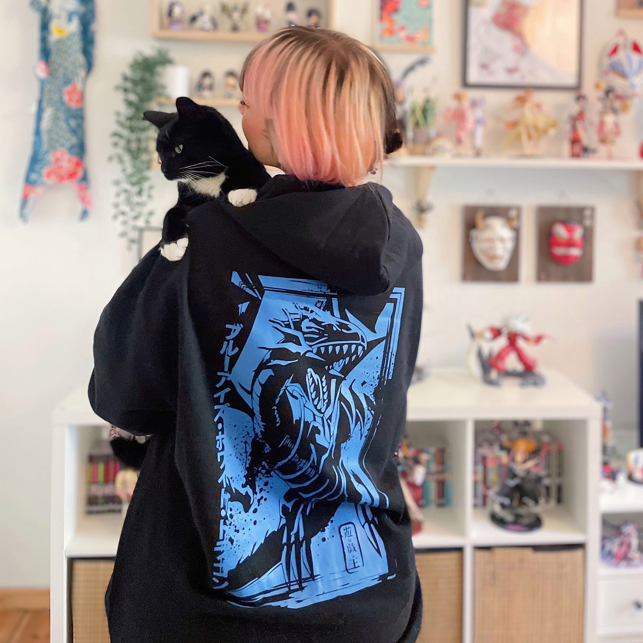 Product image Yu-Gi-Oh! - Blue-Eyed White Dragon Hoodie Black