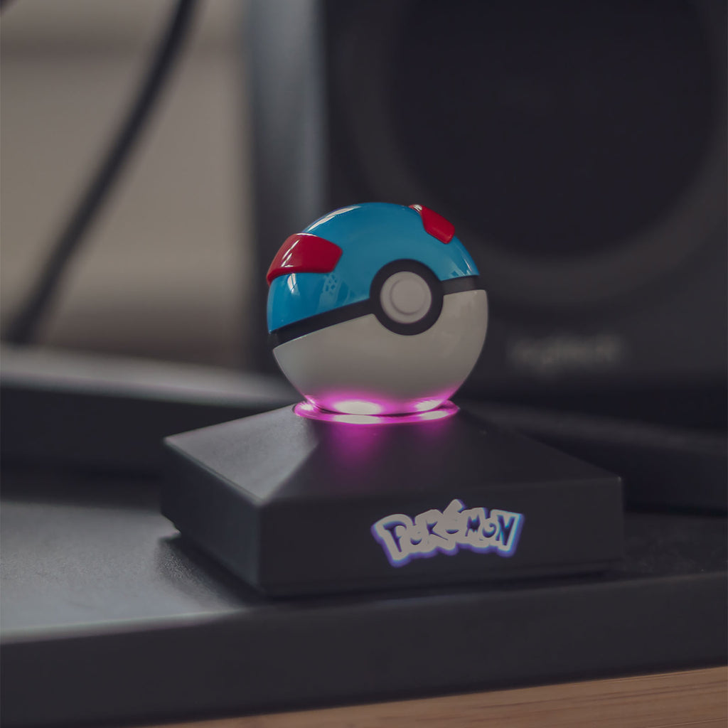 Product image Pokemon - Pokeball Superball Mini Replica with Light