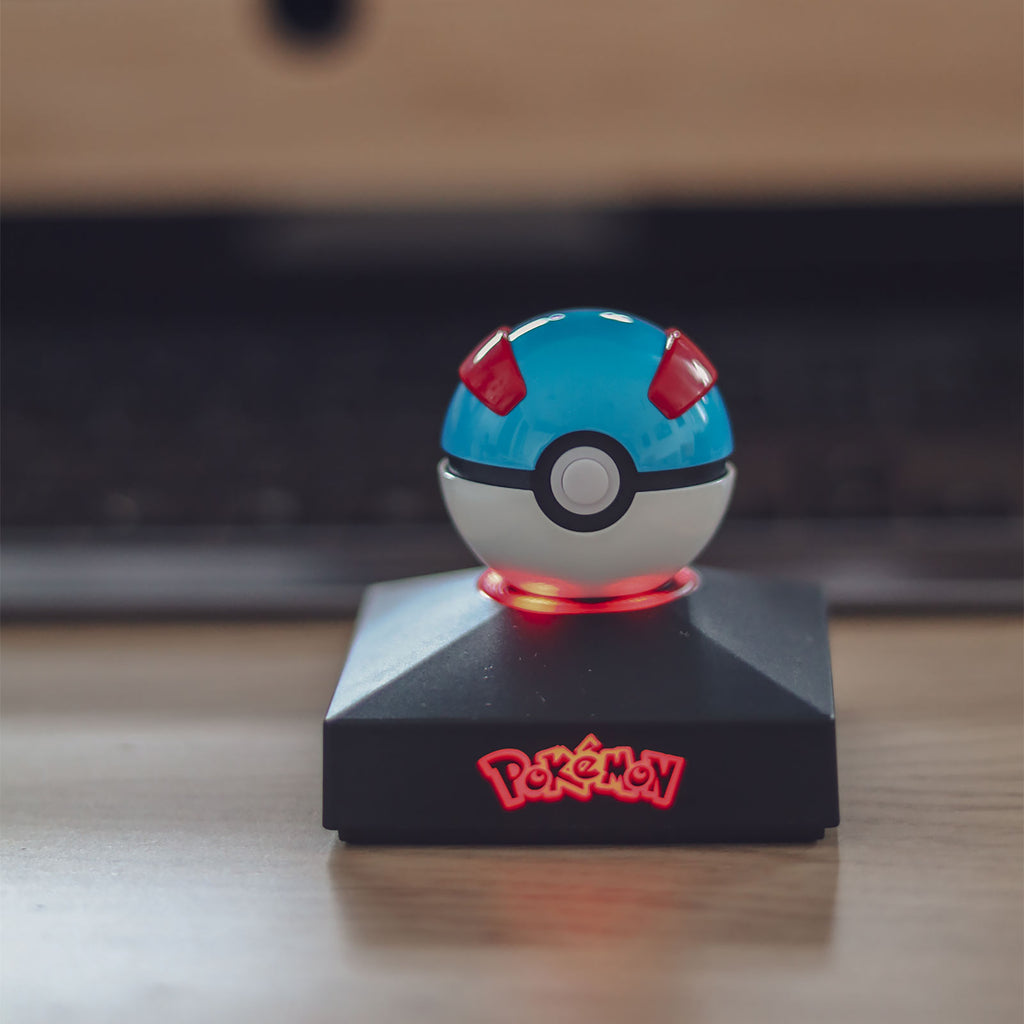 Product image Pokemon - Pokeball Superball Mini Replica with Light