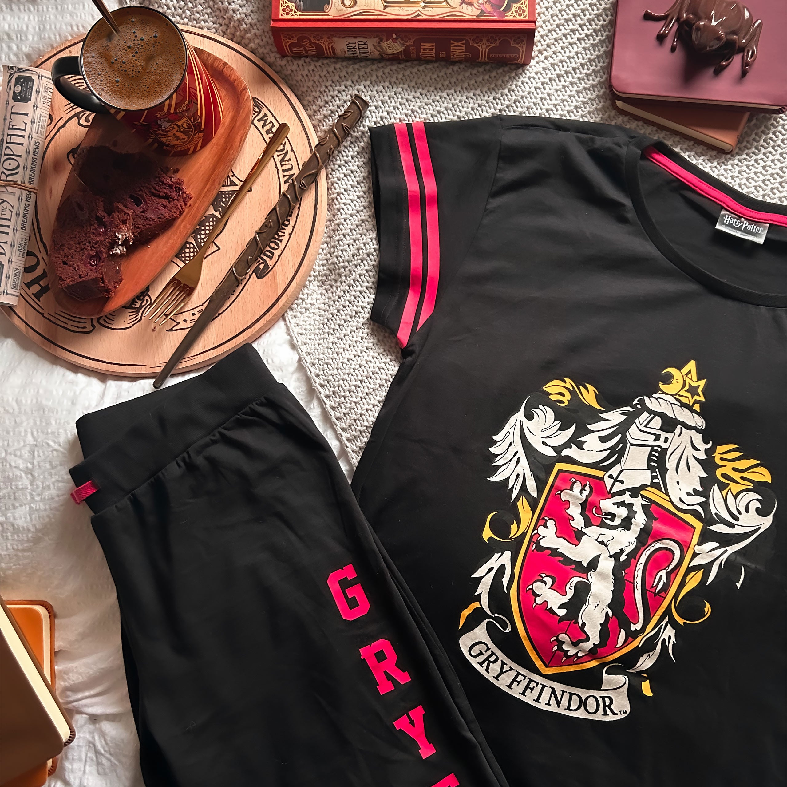 Product image Gryffindor Crest Pajamas Black - Harry Potter