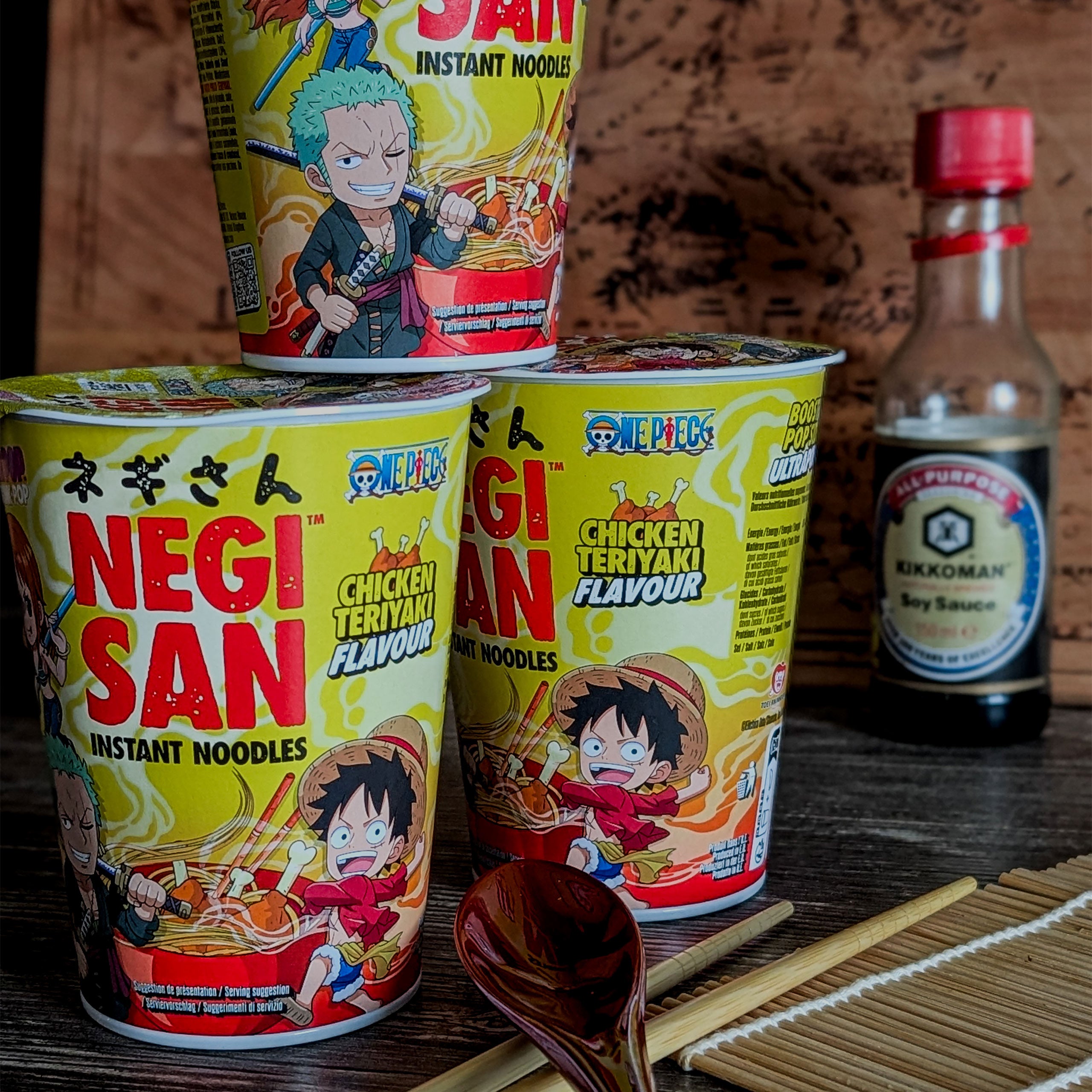 Product image Luffy, Zoro and Nami Chicken Teriyaki Instant Noodles - One Piece
