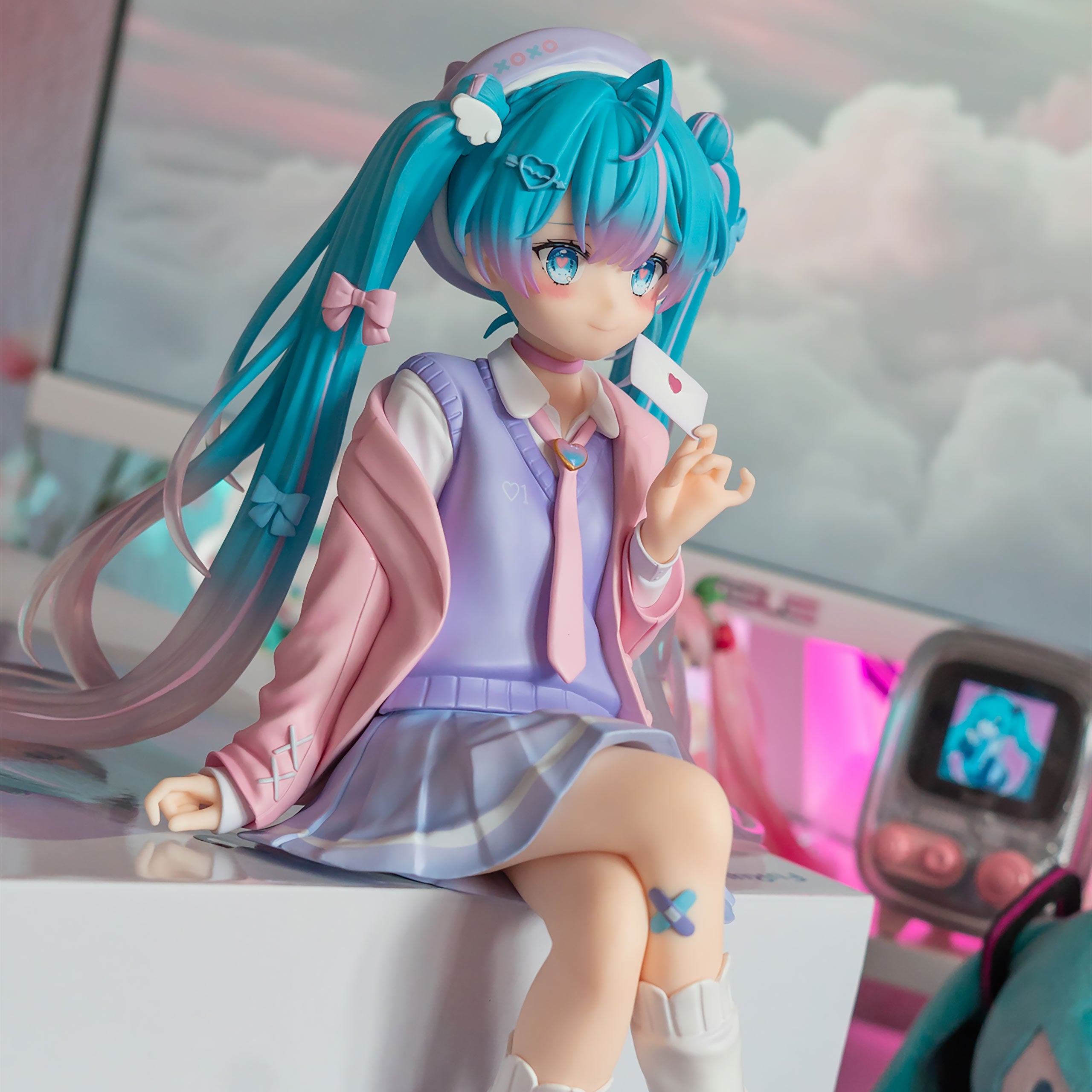 Product image Hatsune Miku - Love Blazer Tenitol Noodle Stopper Statue