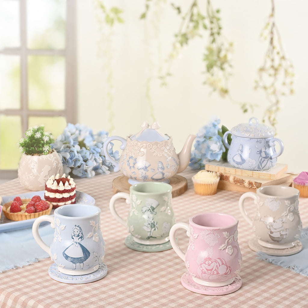 Product image Alice in Wonderland - White Rabbit Relief Mug