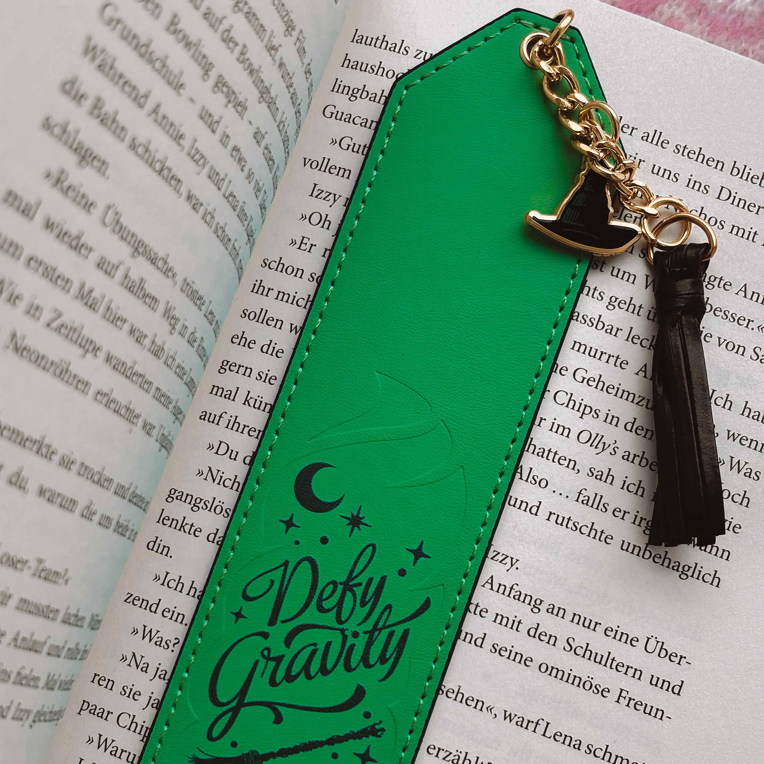 Product image Wicked - Glinda and Elphaba Bookmark Set