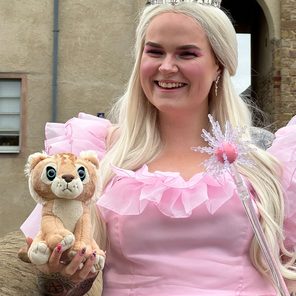 Product image Wicked - Cowardly Lion Plush Figure
