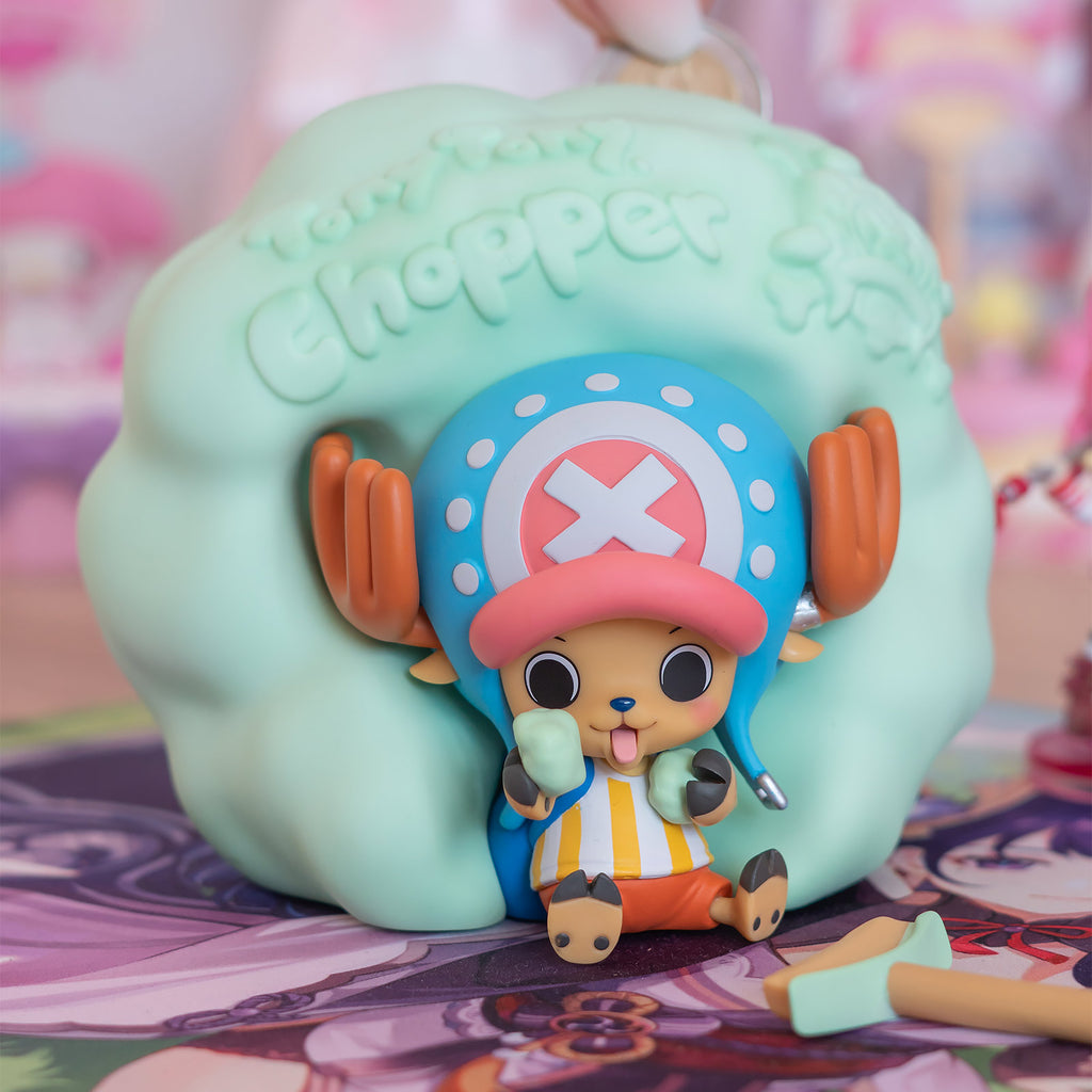 Product image One Piece - Tony Chopper Piggy Bank Candy Mint Version