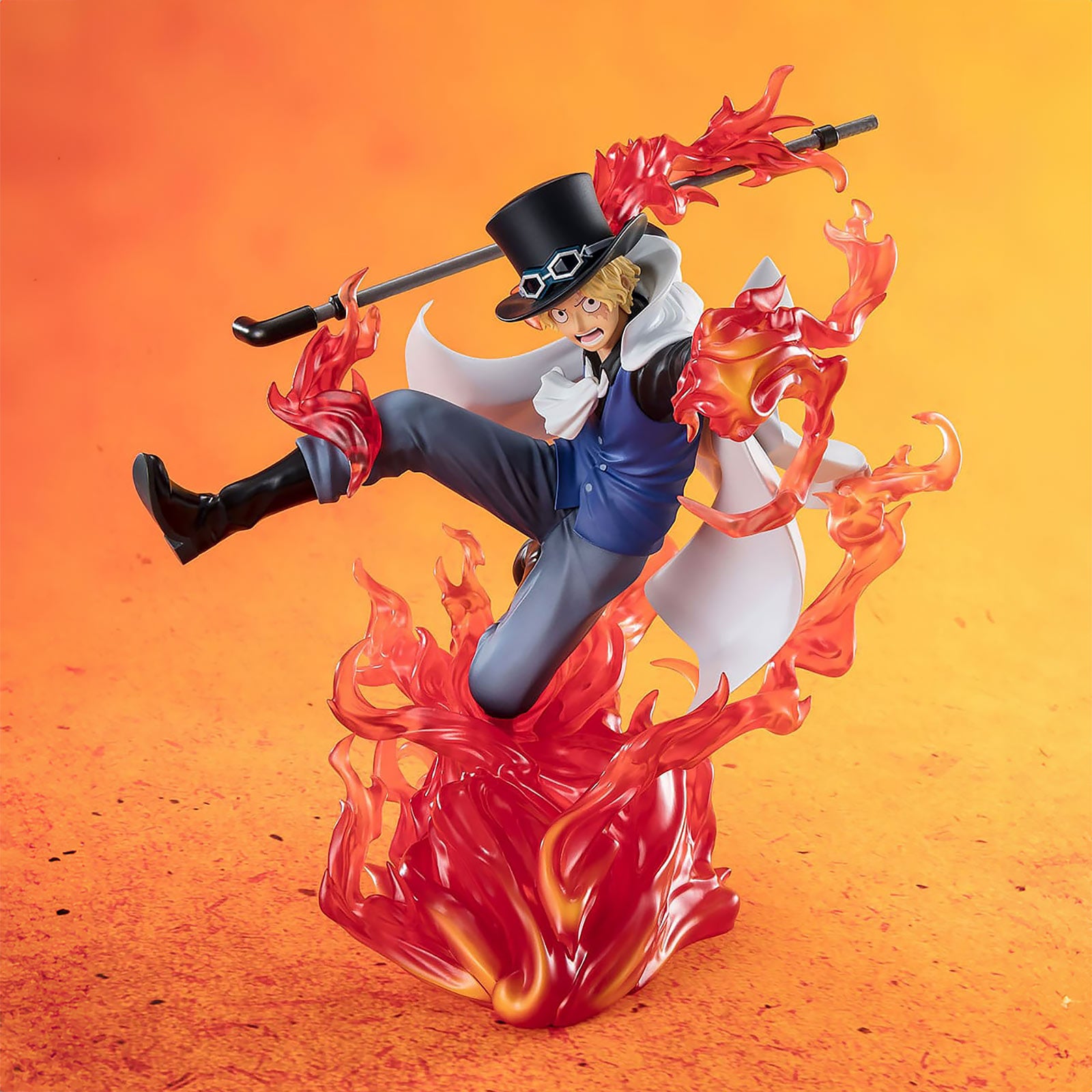 Product image One Piece - Sabo Fire Fist Rook Check Extra Battle Statue