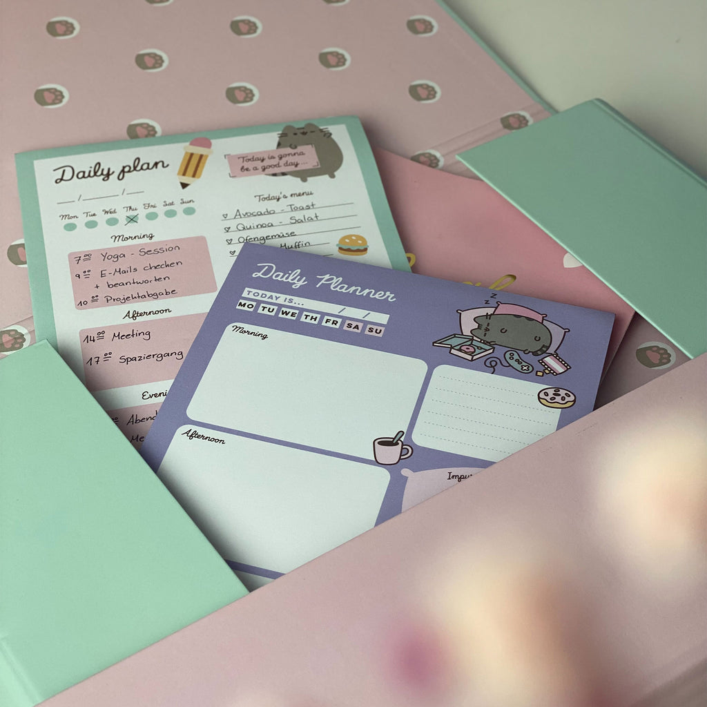 Product image Pusheen - Good Day Daily Planner