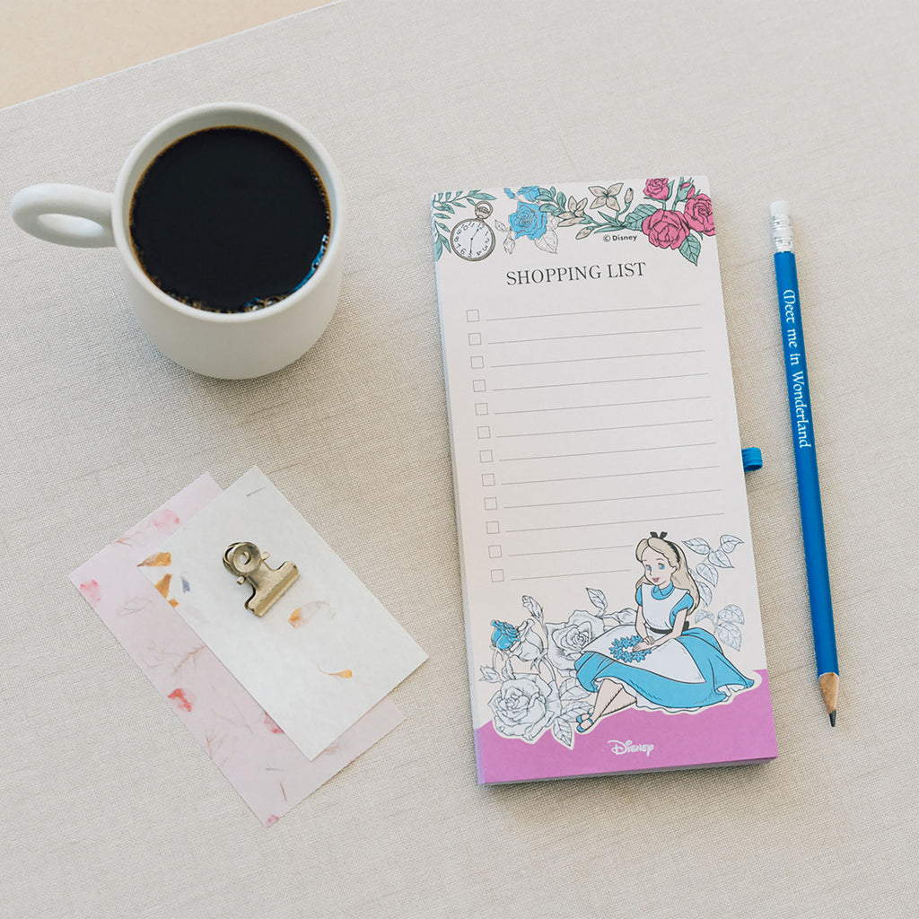Product image Alice in Wonderland - Magnetic Notepad with Pencil