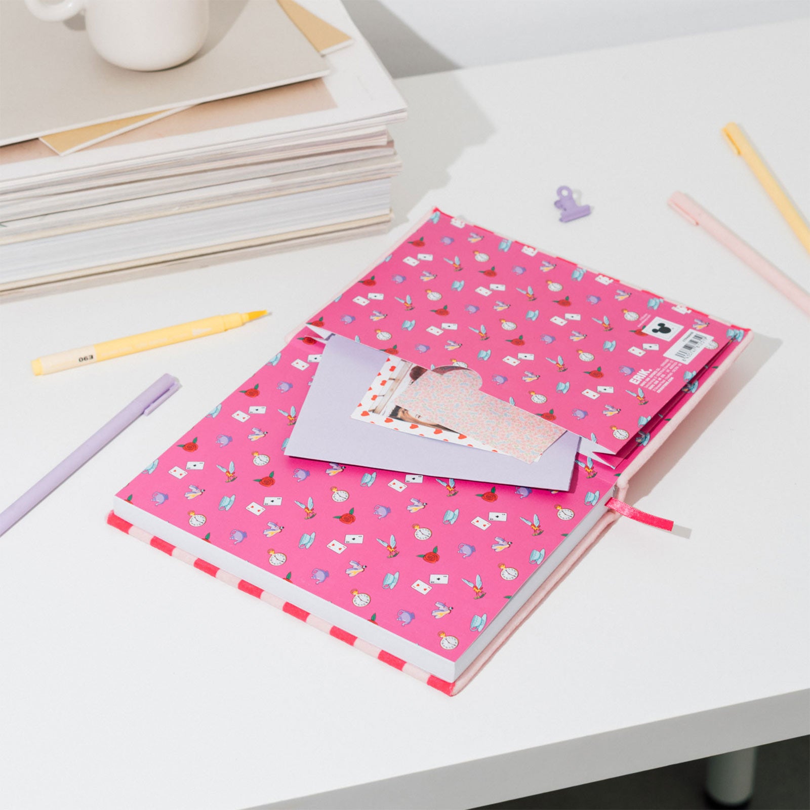 Product image Alice in Wonderland - Cheshire Cat Plush Notebook