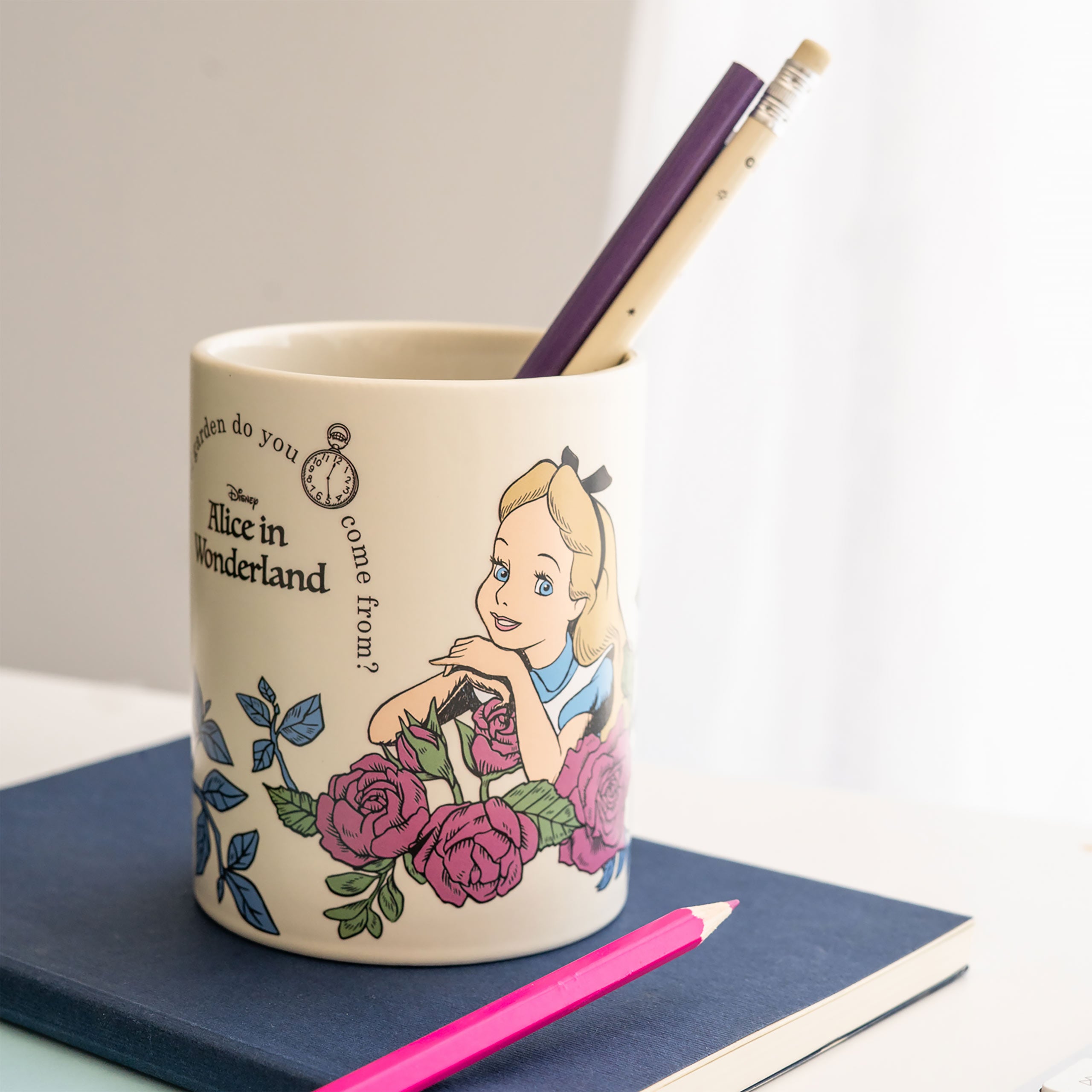 Product image Alice in Wonderland - Flower Pen Holder