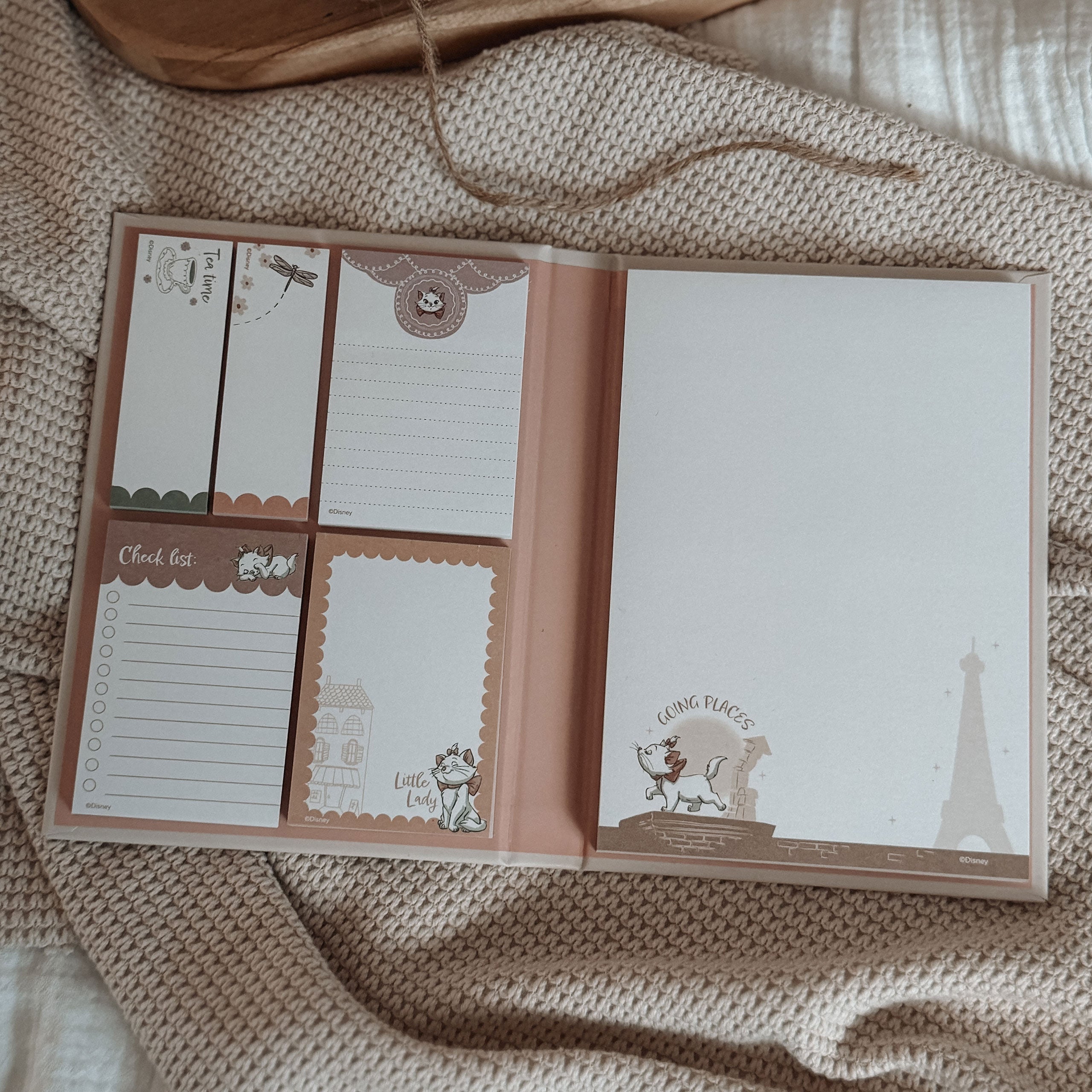 Product image Aristocats - Bonjour Marie Sticky Notes Book