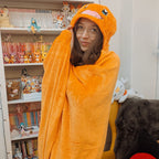 Product image Pokemon - Charmander Hooded Blanket