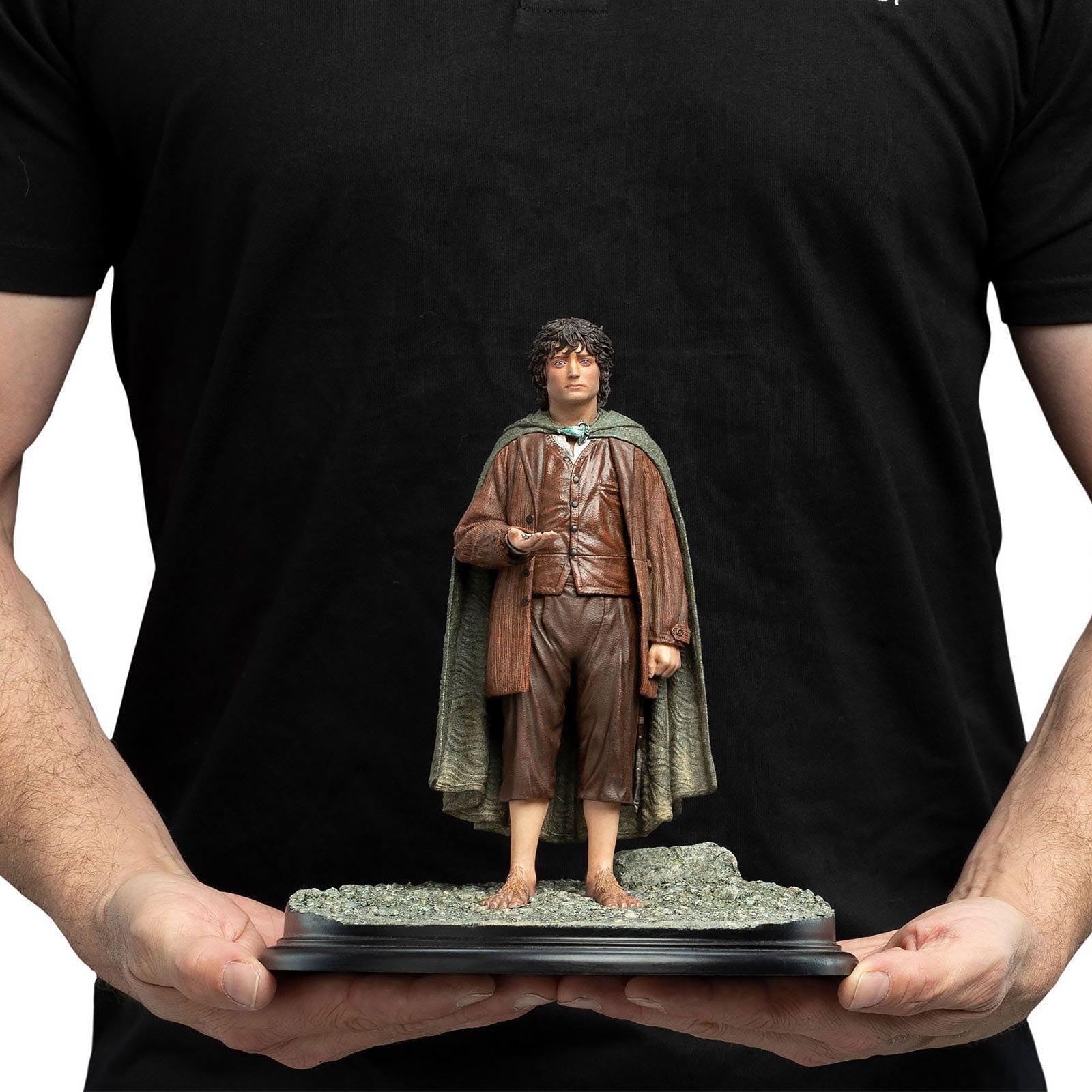 Product image The Lord of the Rings - Frodo Statue