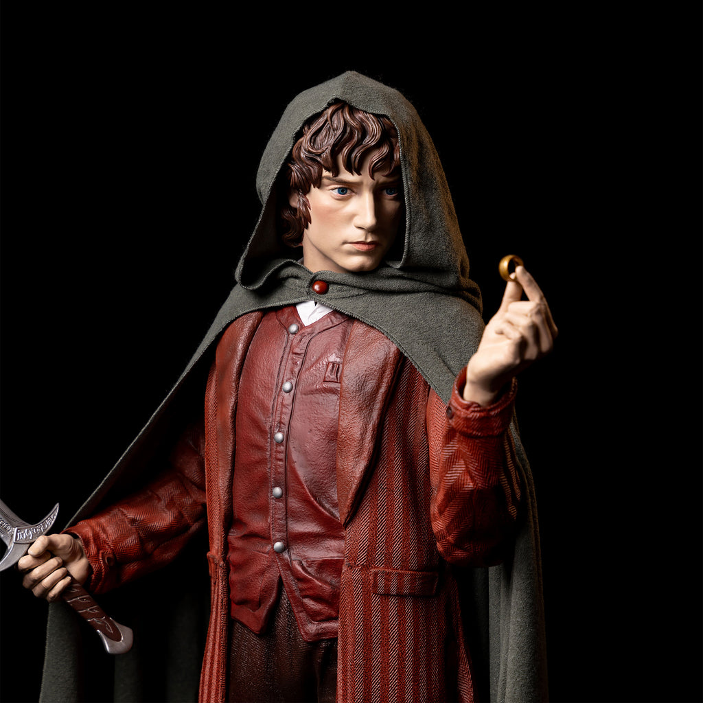 Product image Frodo Life-Size Statue 1:1 - The Lord of the Rings