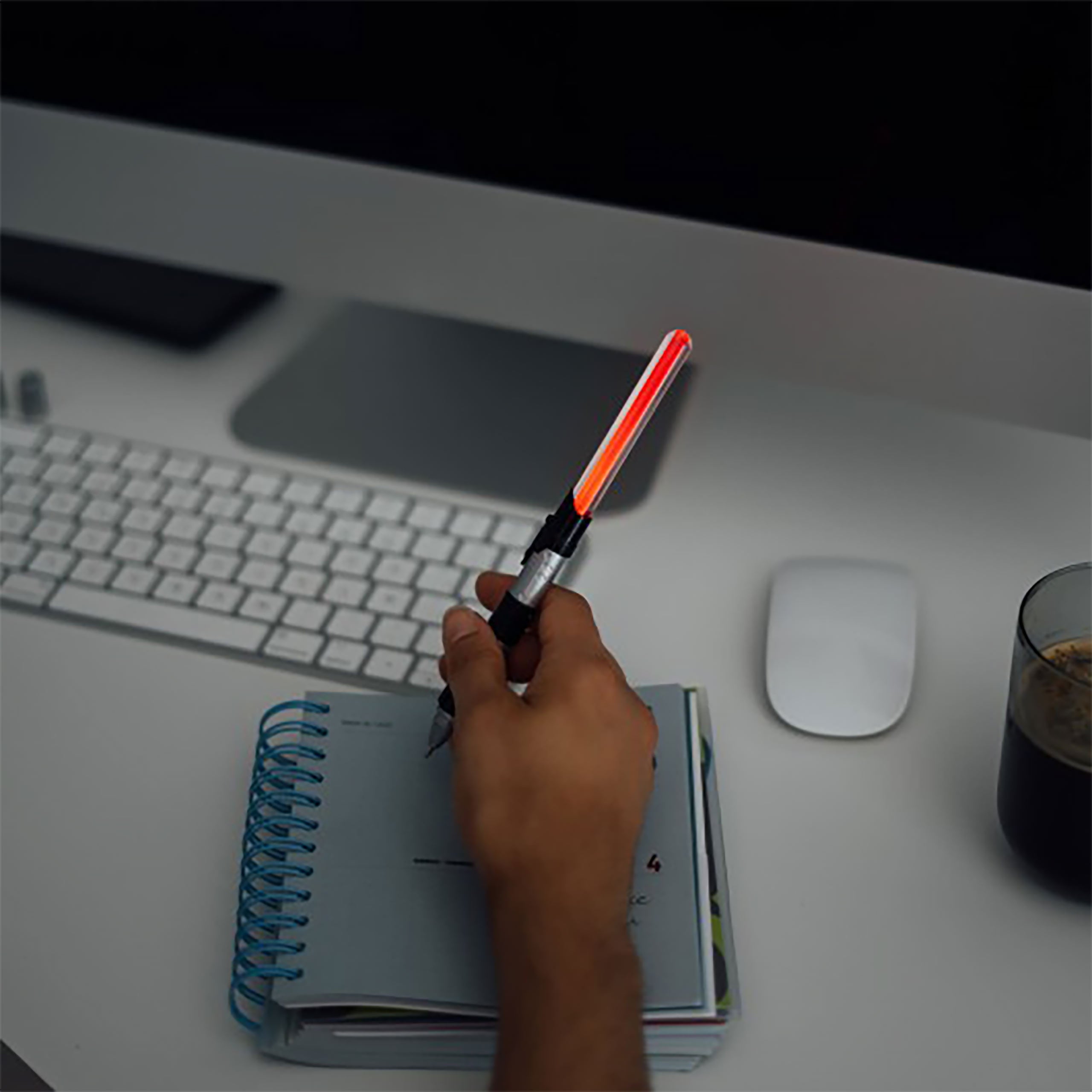 Product image Star Wars - Darth Vader and Luke Skywalker Light-Up Ballpoint Pen Set