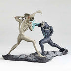 Product image Kaiju No. 8 vs. Kaiju No. 9 Diorama Figure