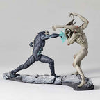 Product image Kaiju No. 8 vs. Kaiju No. 9 Diorama Figure