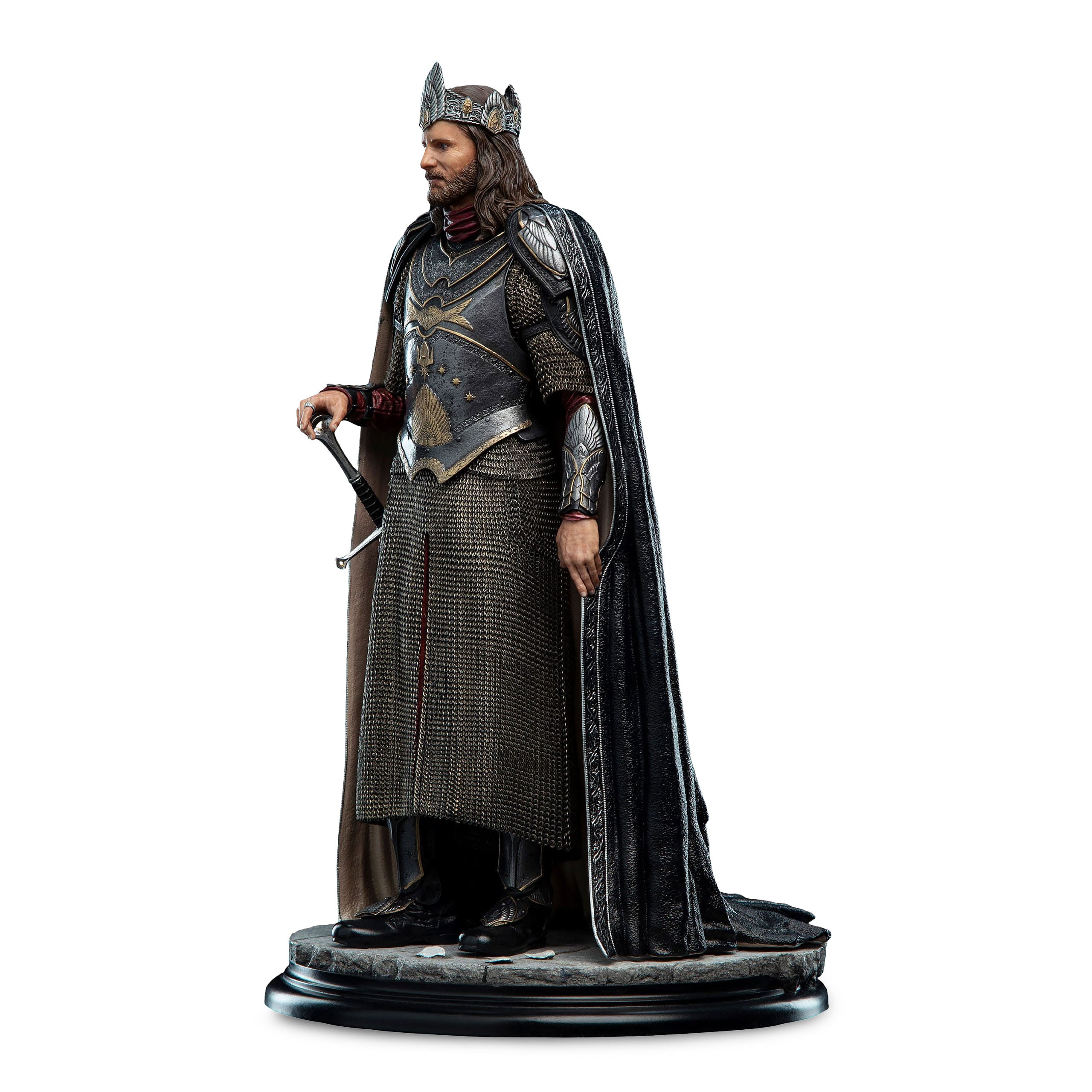 Product image The Lord of the Rings - King Aragorn Figure Classic Series