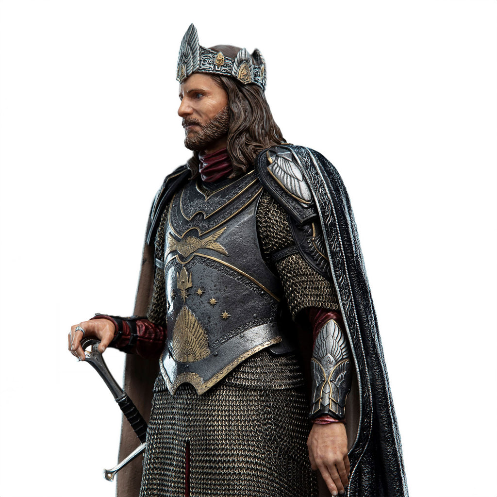 Product image The Lord of the Rings - King Aragorn Figure Classic Series