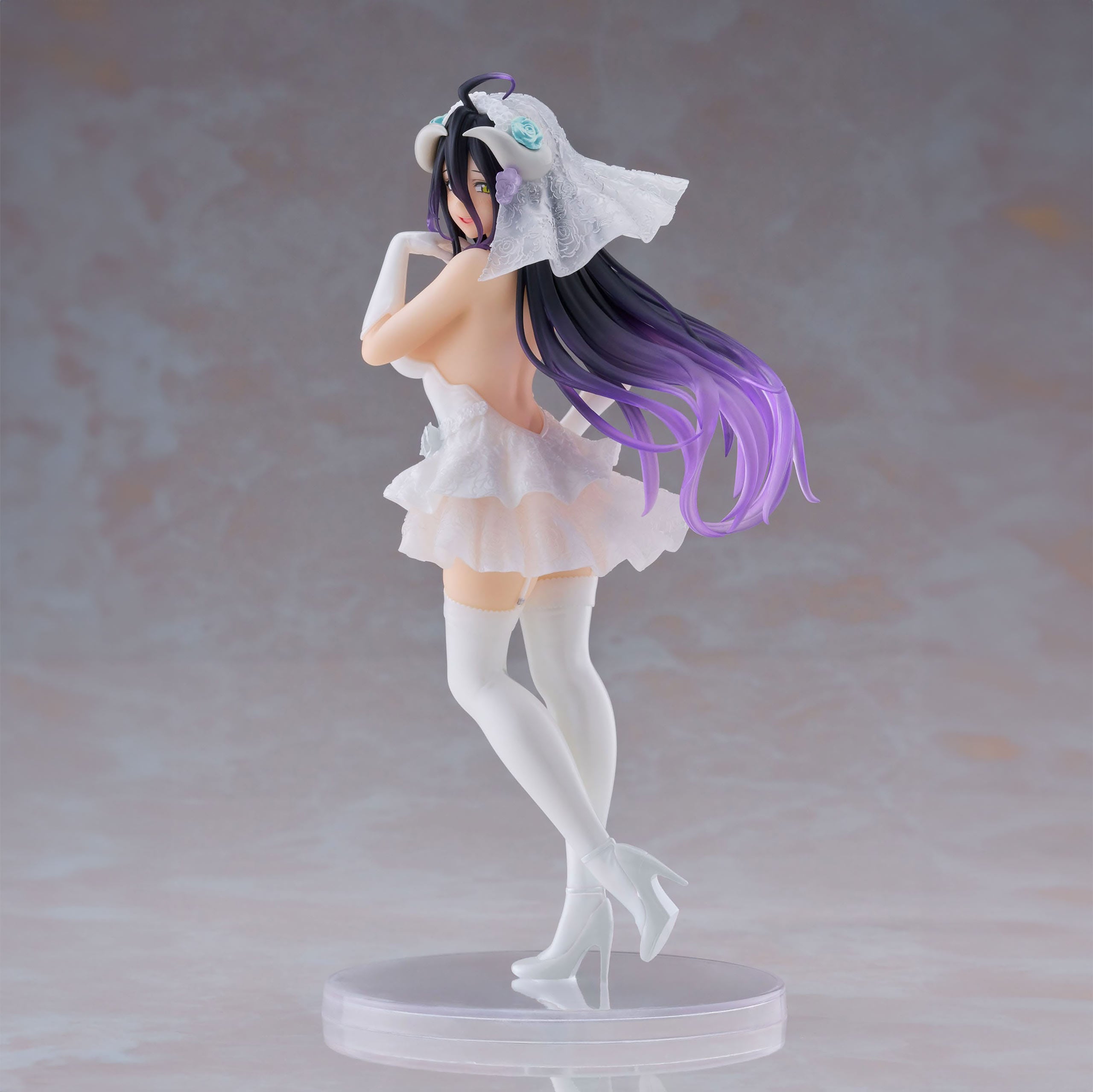 Product image Overlord - Albedo Figure Wedding Version
