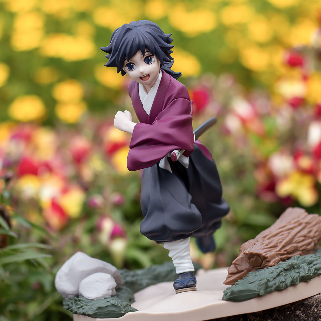 Product image Demon Slayer - Giyu Tomioka Xross Link Figure