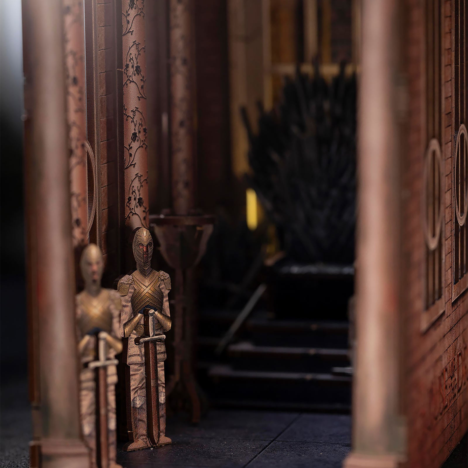 Product image Game of Thrones - Iron Throne Book Nook Wood Model Kit