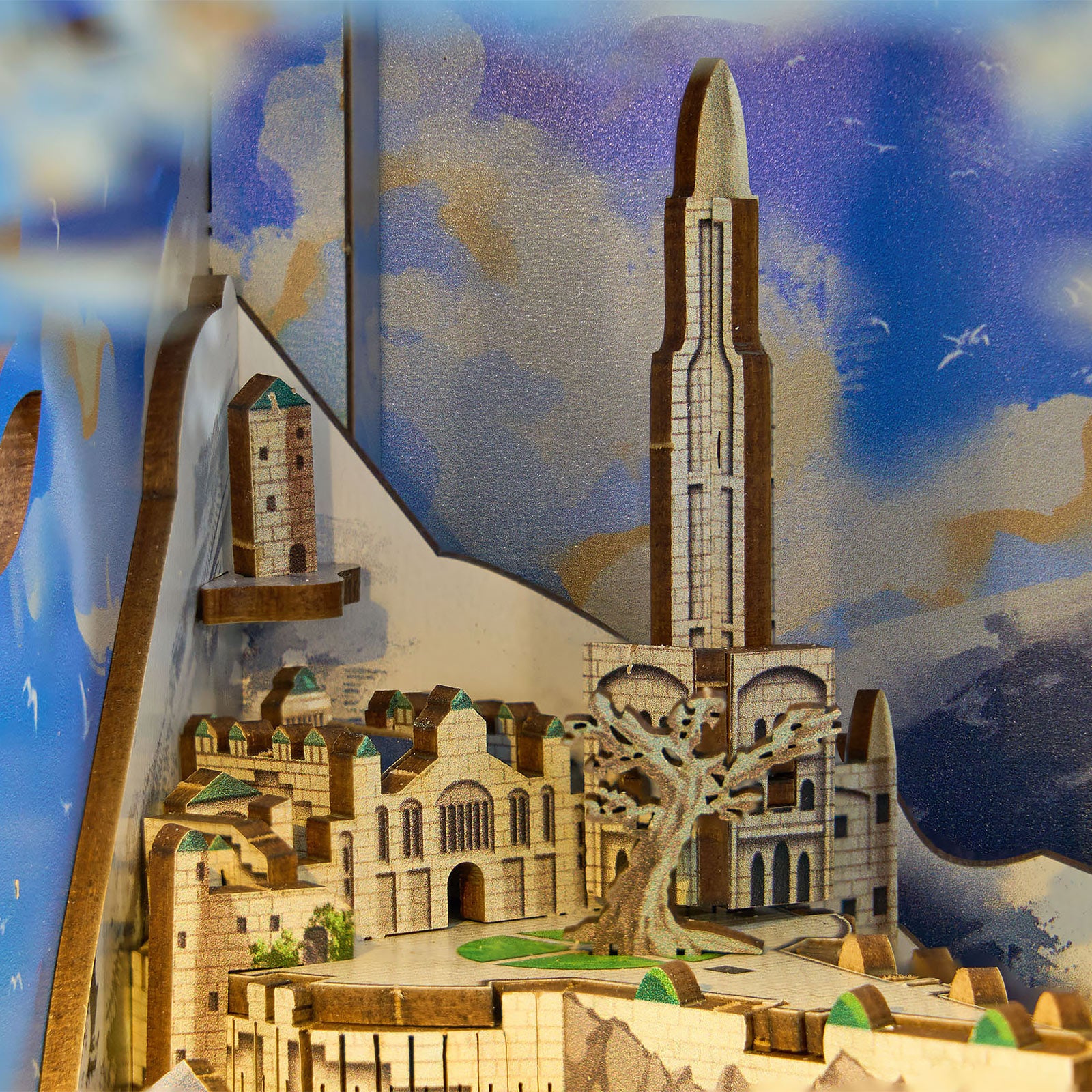 Product image The Lord of the Rings - Minas Tirith Book Nook Wooden Model Kit