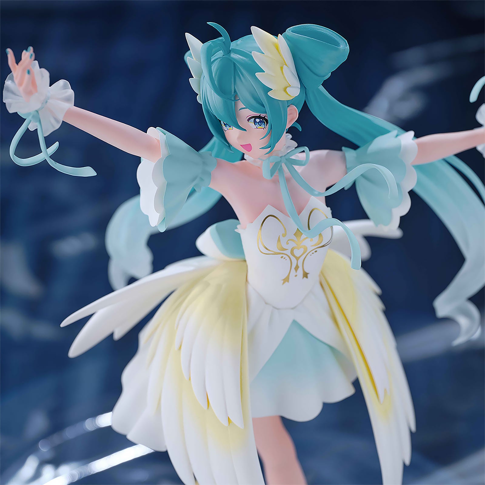 Product image Hatsune Miku - Swan Lake Evolve Figure