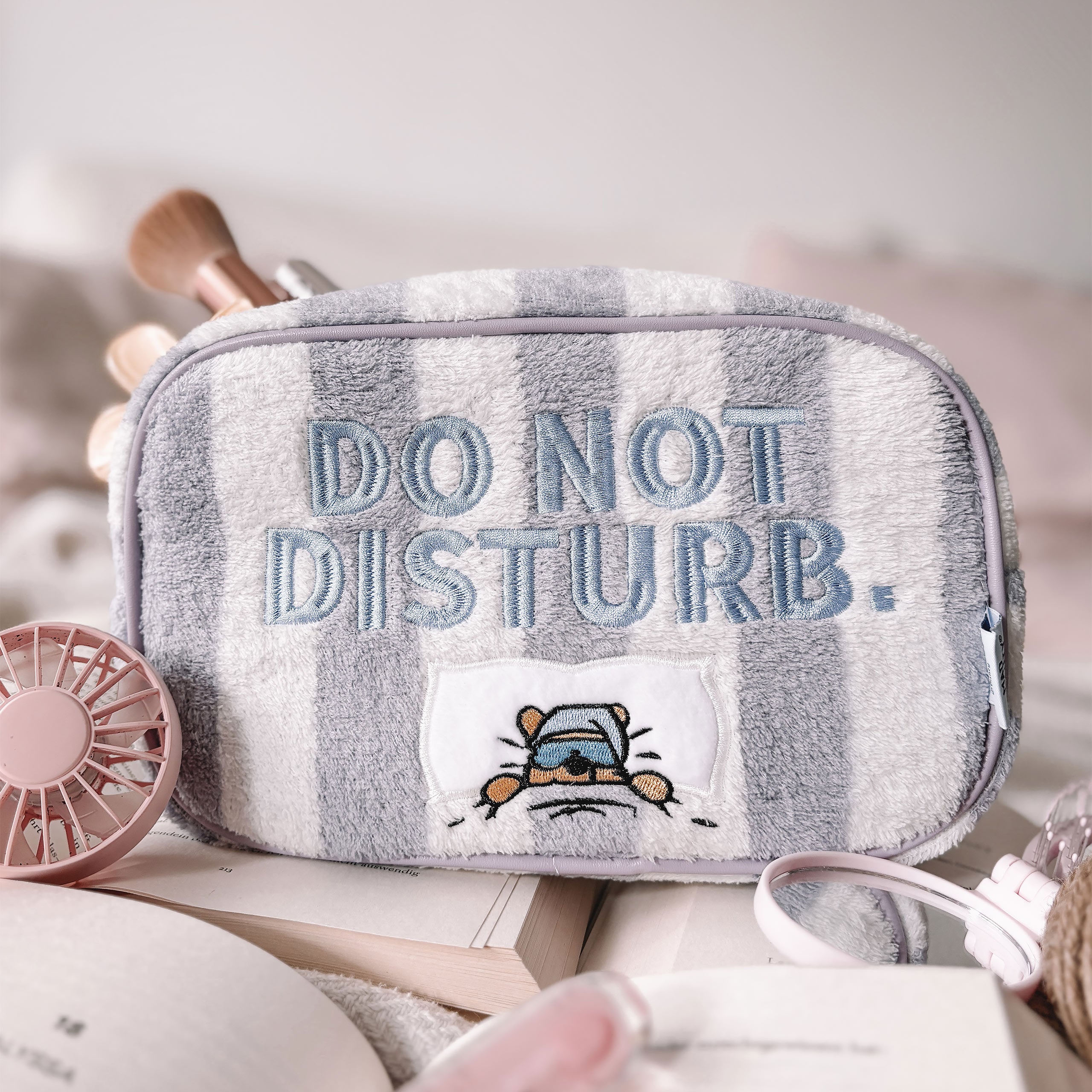 Product image Winnie the Pooh - Sleep Range Cosmetic Bag