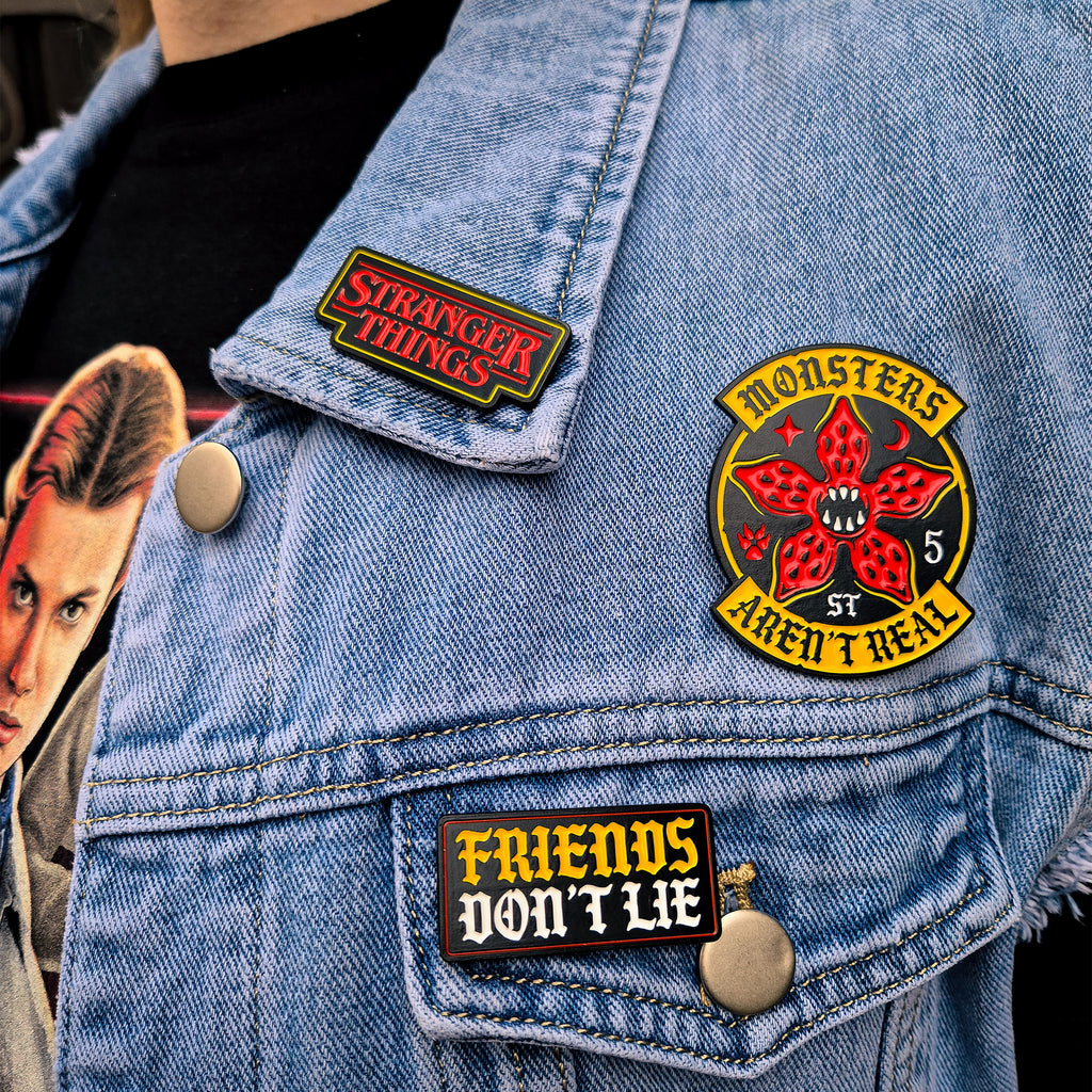Product image Stranger Things - Friends Pins Set of 3