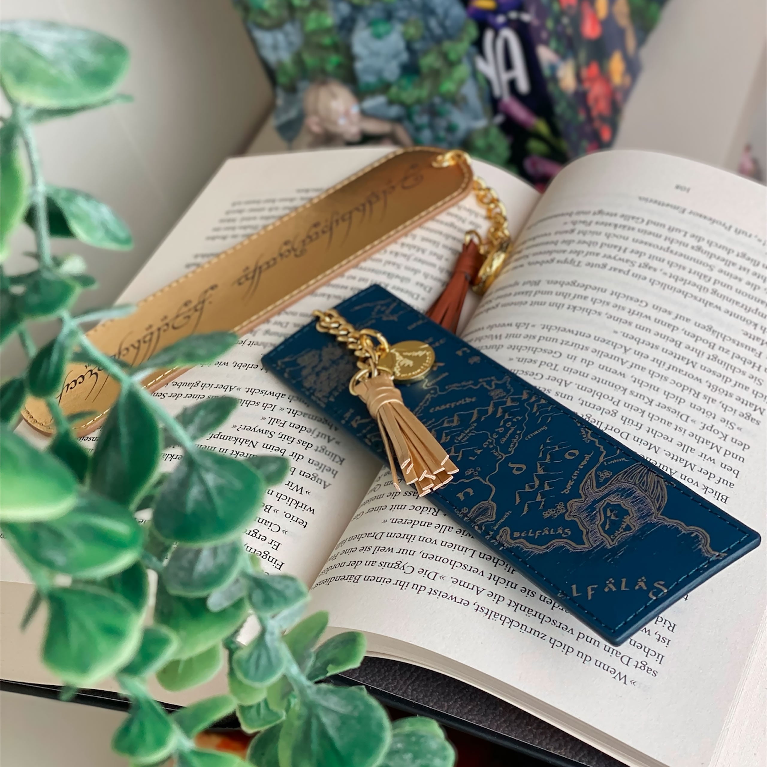 Product image The Lord of the Rings - Middle-earth Map and Ring Inscription Bookmark Set