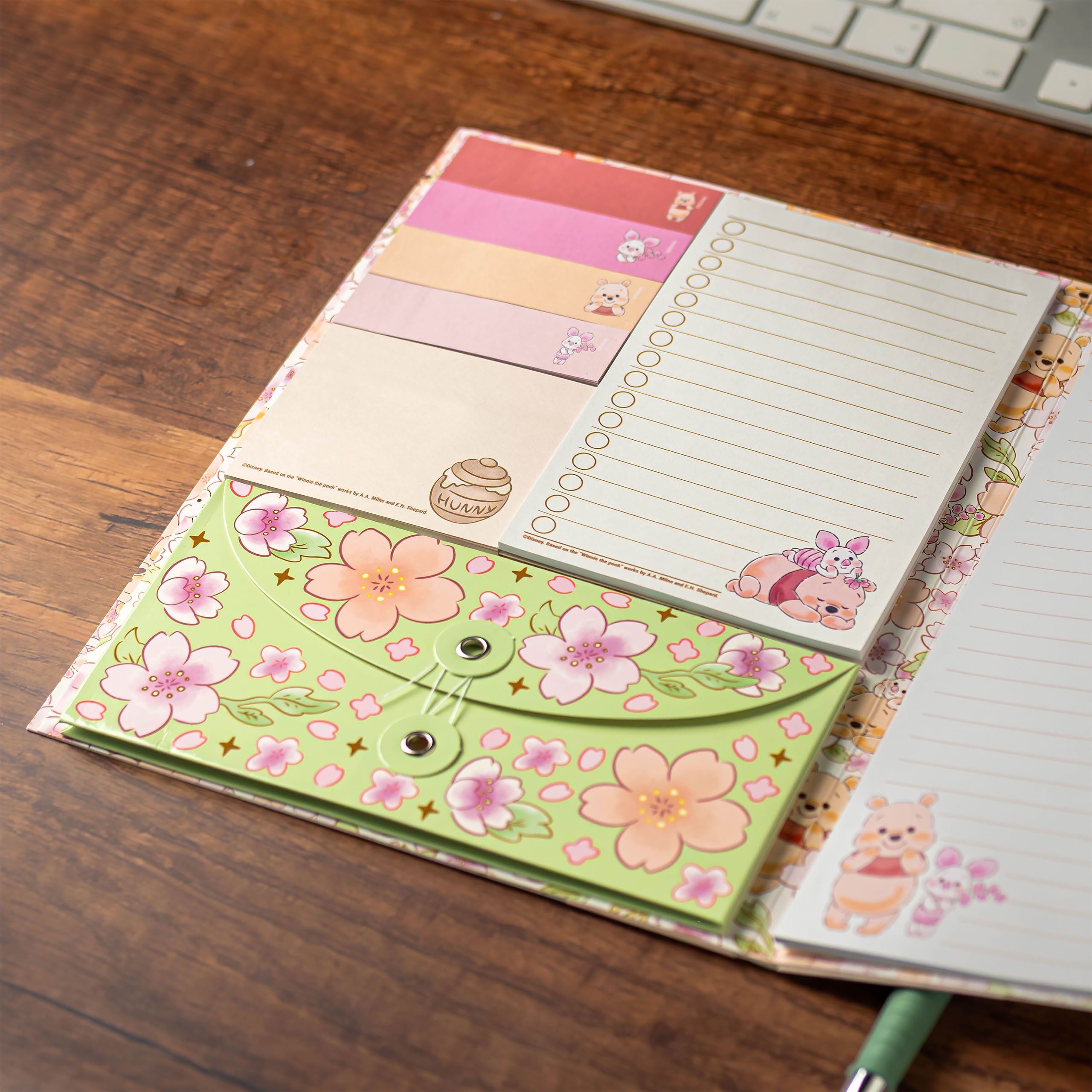 Product image Winnie the Pooh - Sticky Notes Book