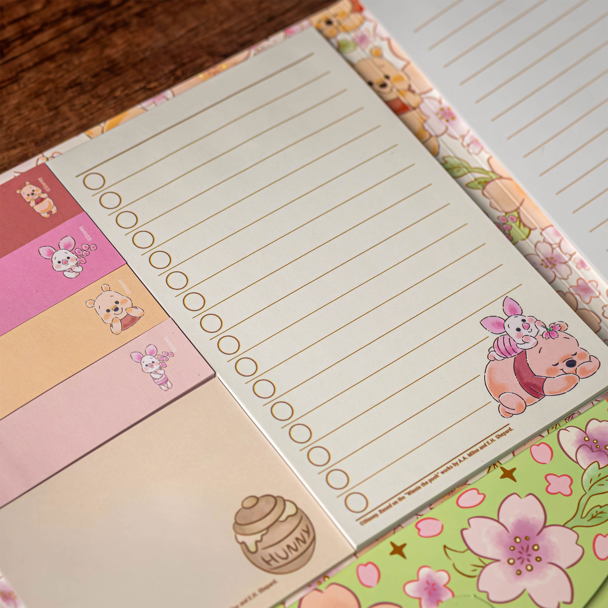 Product image Winnie the Pooh - Sticky Notes Book
