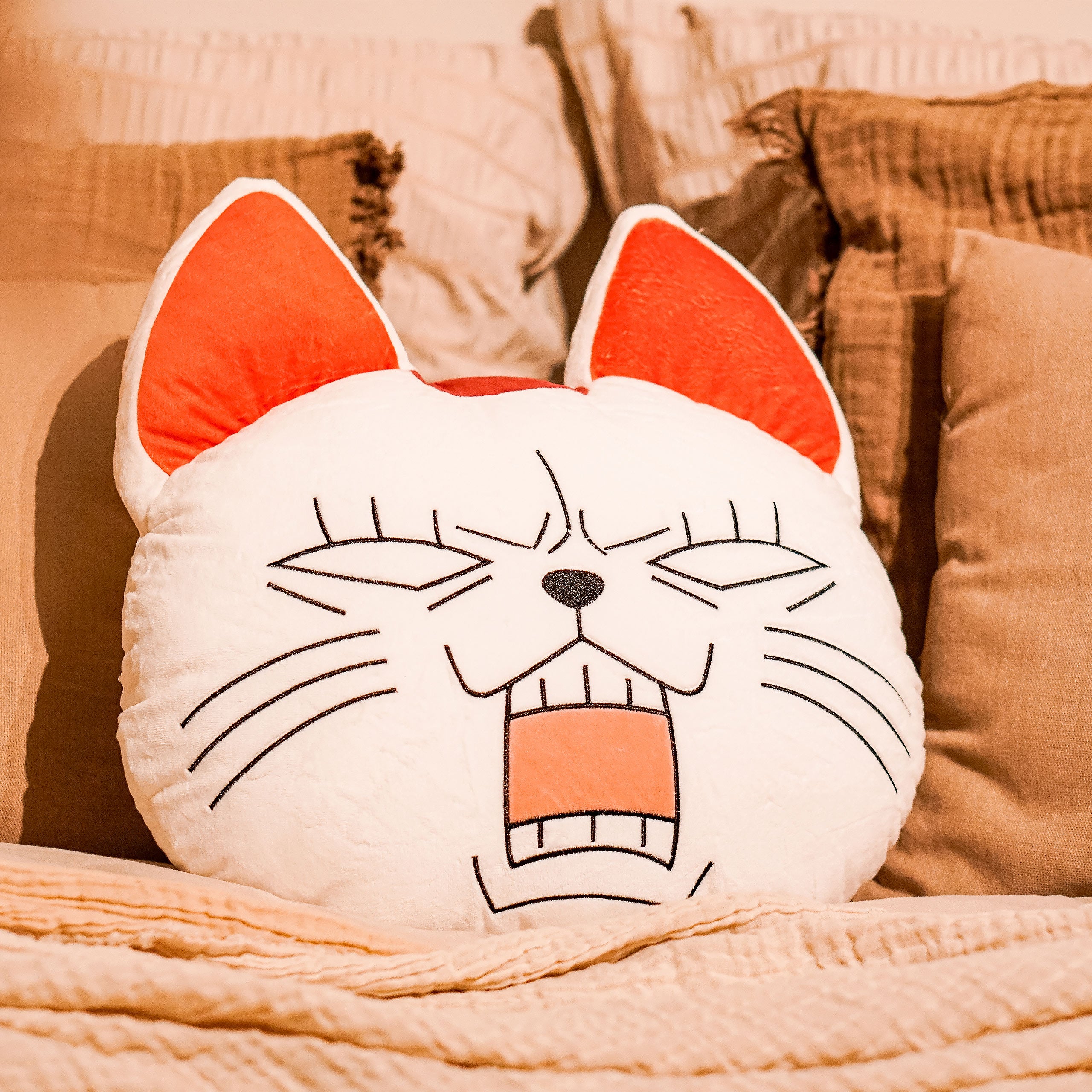 Product image Turbo Granny Cushion - Dandadan