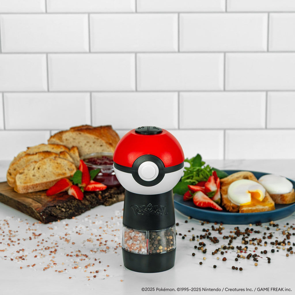 Product image Pokémon - Poké Ball Electric Salt & Pepper Mill