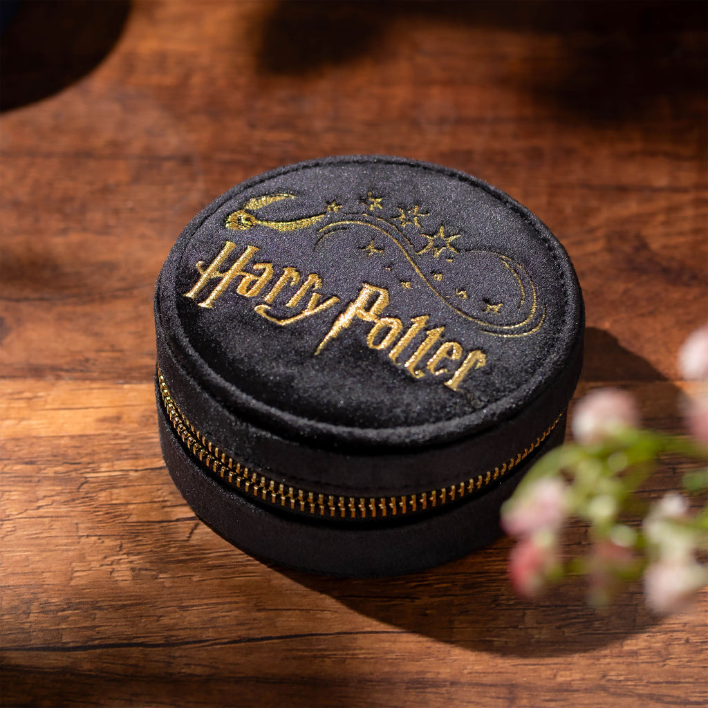 Product image Harry Potter - Golden Snitch Plush Jewelry Box