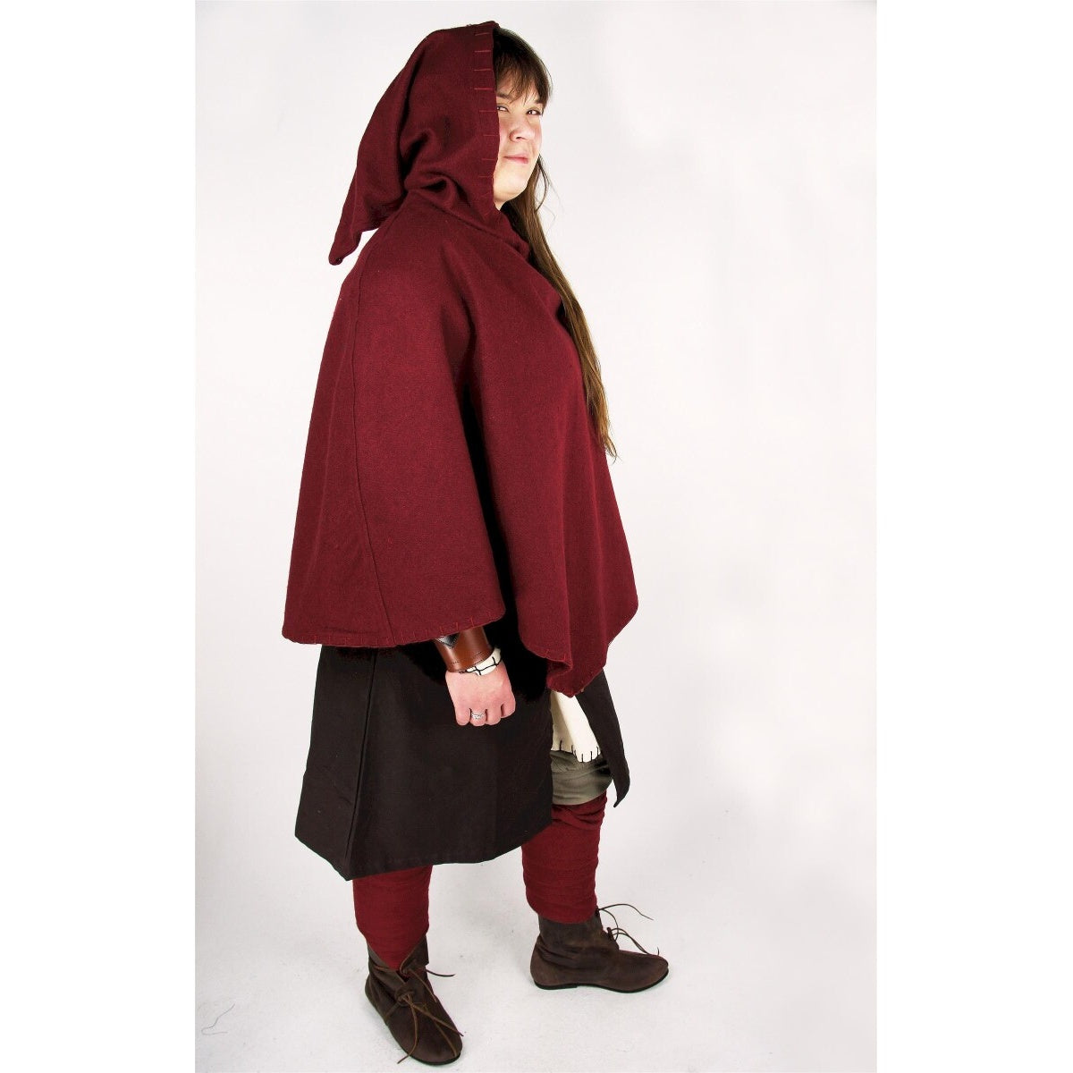 Product image Medieval Hood Egill with Embroidery red