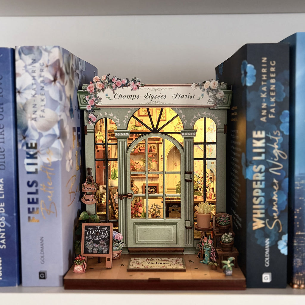 Product image CuteBee - Champs-Élysées Florist Miniature House Book Nook Model Kit