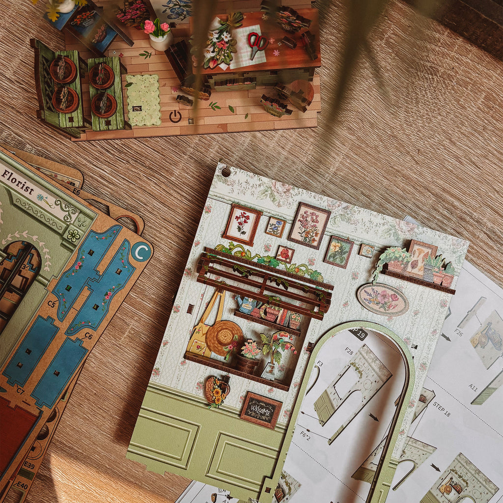 Product image CuteBee - Champs-Élysées Florist Miniature House Book Nook Model Kit