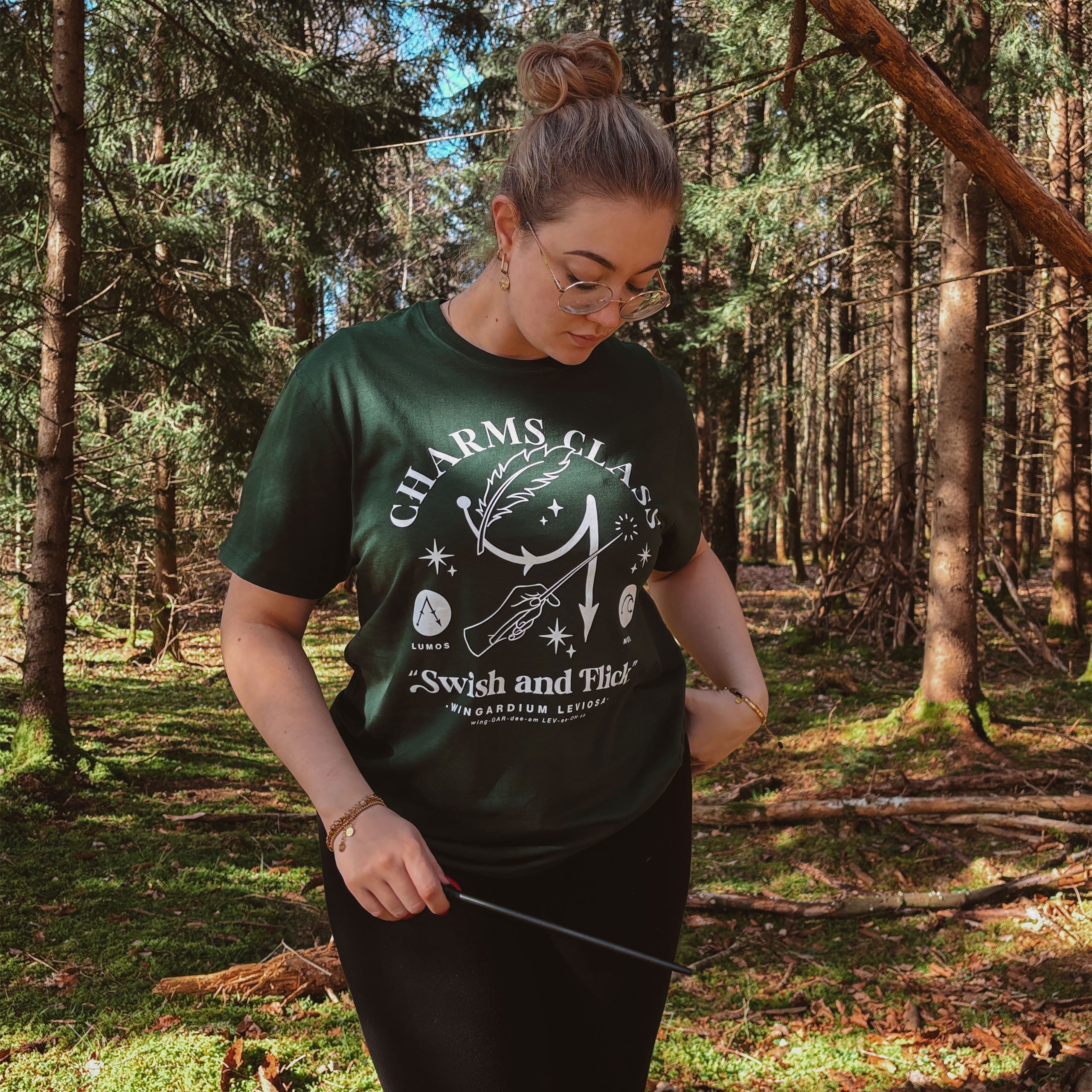 Product image Charms Class Hogwarts T-Shirt Green - Harry Potter