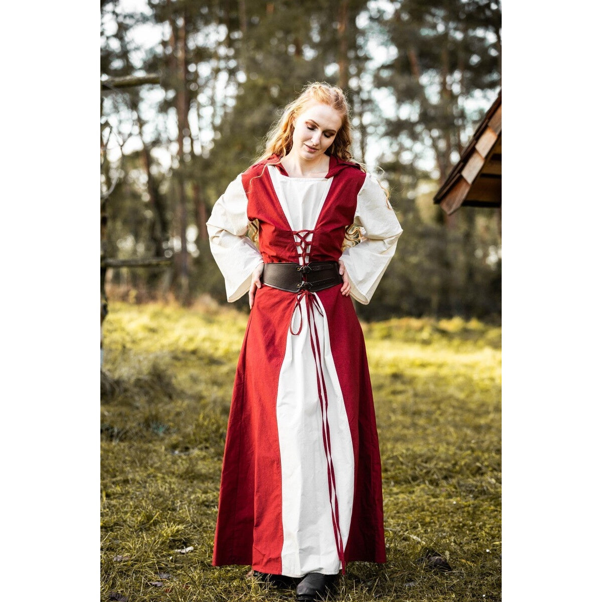 Product image Medieval Dress Genefe red-beige