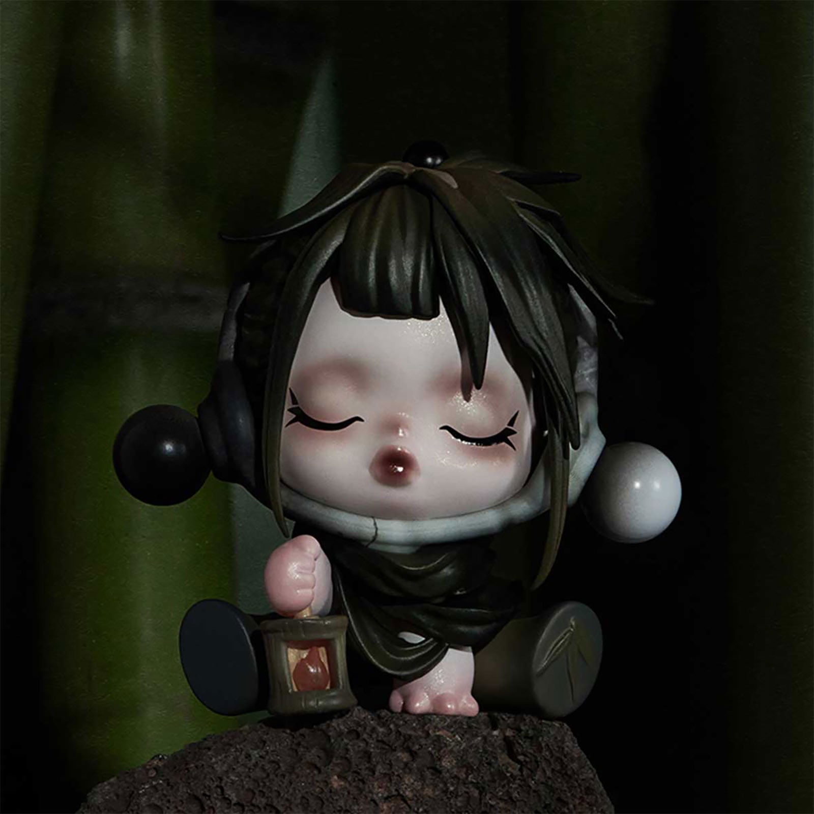 Product image Skullpanda - The Ink Plum Blossom Pop Mart Mystery Figure Display E1094554